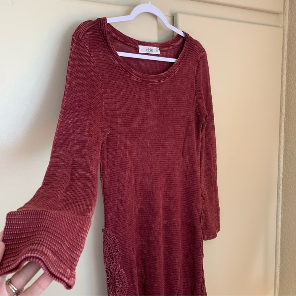 Able Maroon Thermal Knit Fit & Flare Long Sleeve Sweater Dress women’s size M - Picture 7 of 11